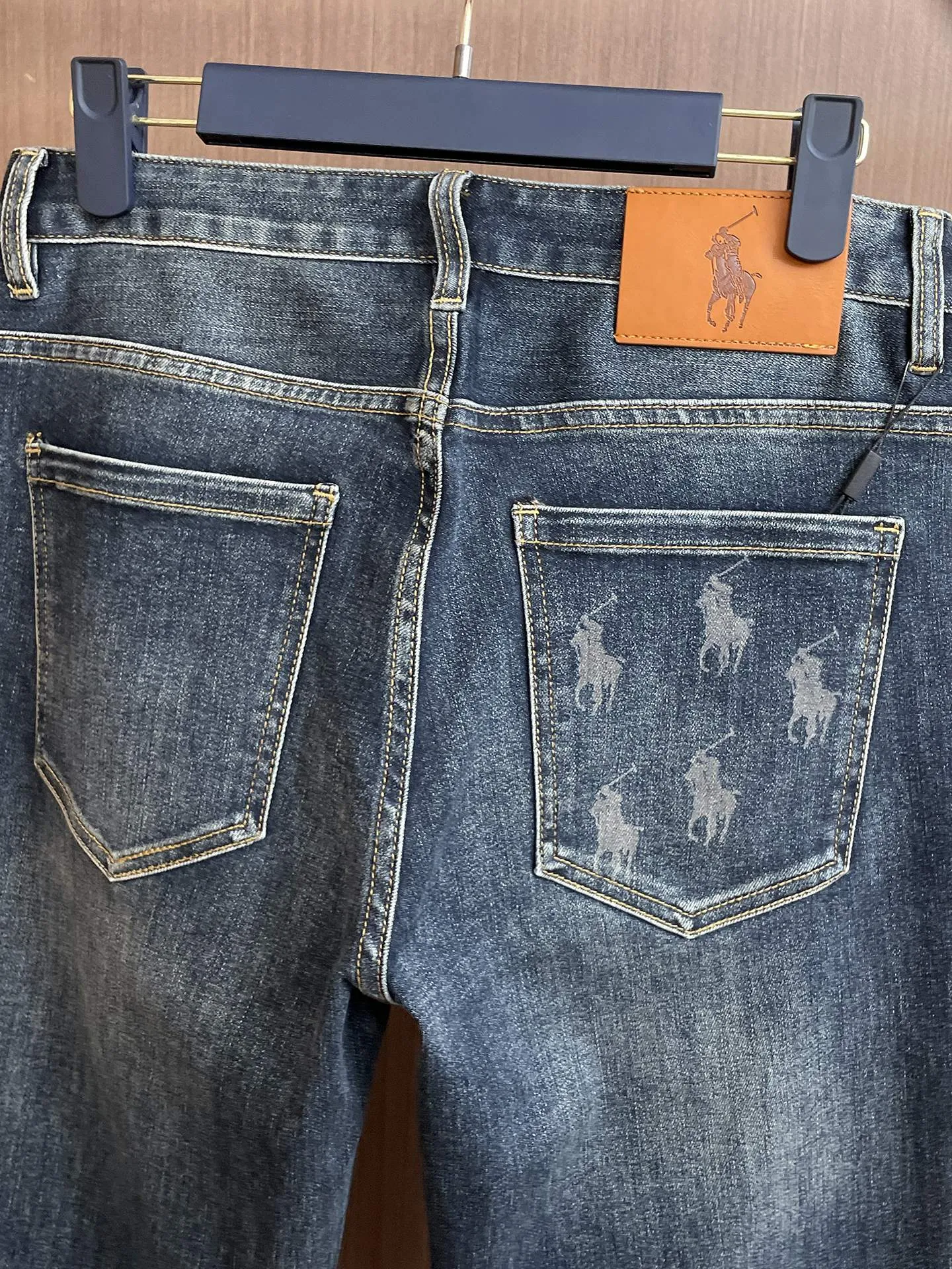 P260 Paul 25ss autumn and winter new jeans, high elastic fabric, imported custom high-end washed cloth 🌹🌹High breathability and comfort, impeccable details, brand element design concept, reflecting high quality. It feels delicate and soft! It presents a casual cut and the upper body shape is great! Yardage: 28-38 (no 35.37)